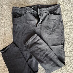 Old Navy Women’s Charcoal Skinny Jeans